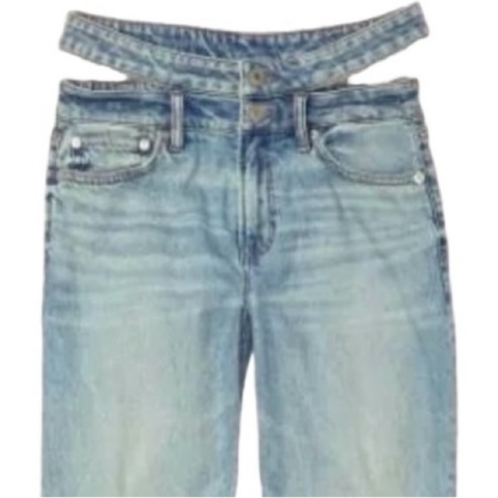 American Eagle Outfitters Unique Strigid High-Waisted Baggy Jeans